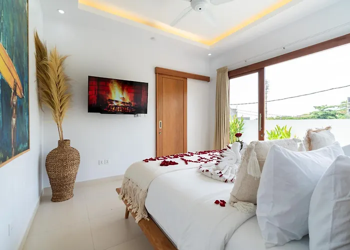 Salthouse Villa *